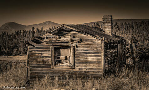 old cabin ColoradoPicture